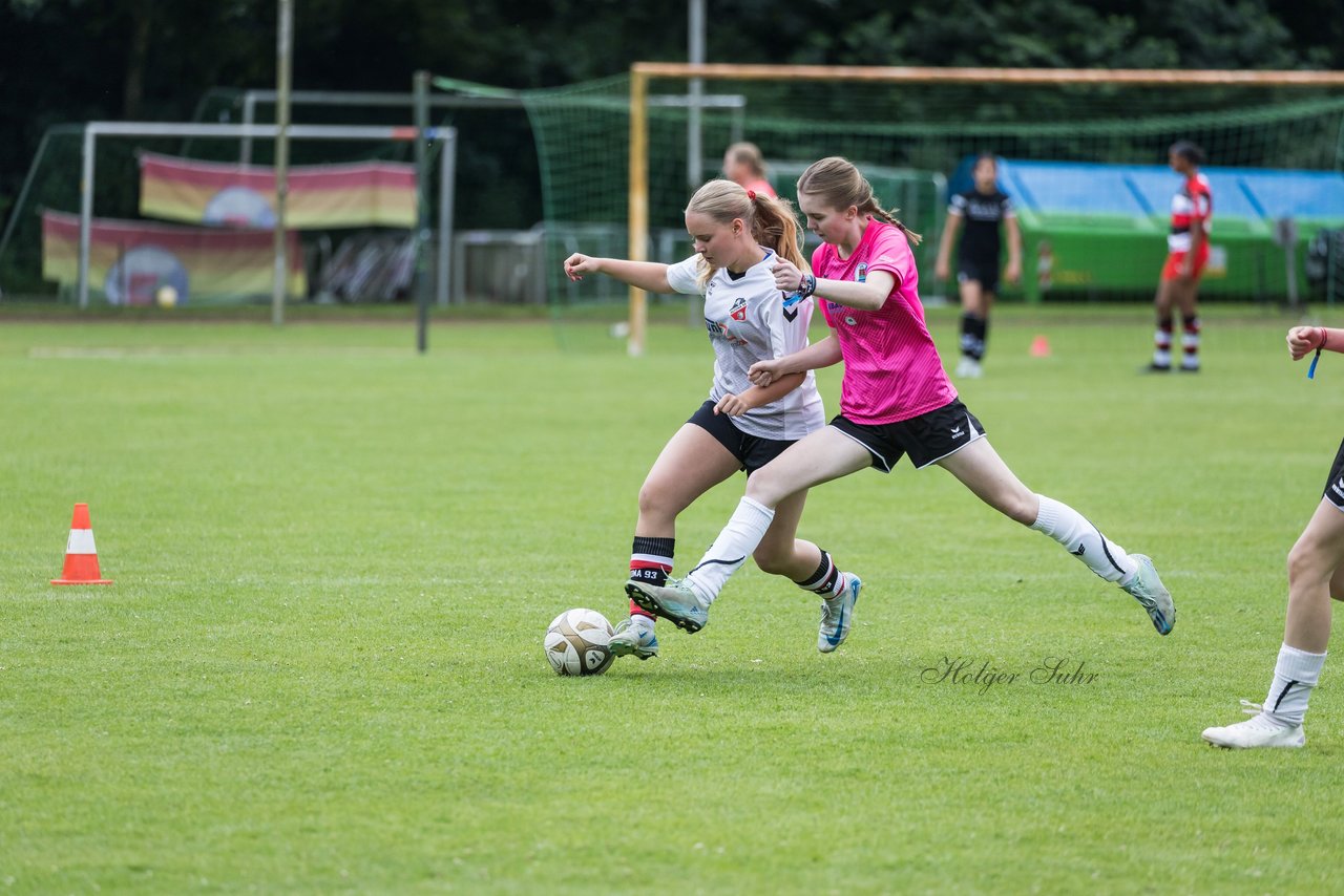 Bild 239 - Loewinnen Cup